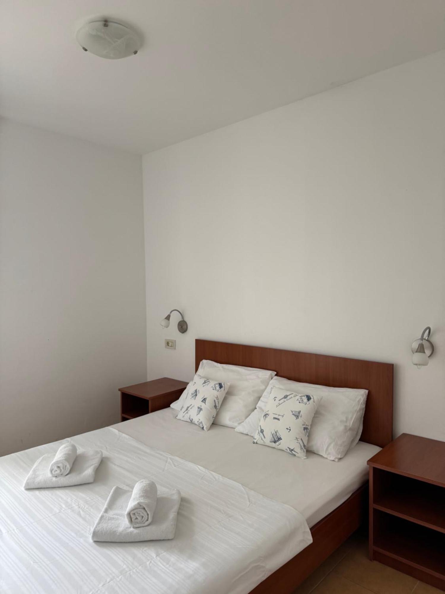 Apartments & Restaurant Condura Croatica Nin-Sabunike Нин Екстериор снимка