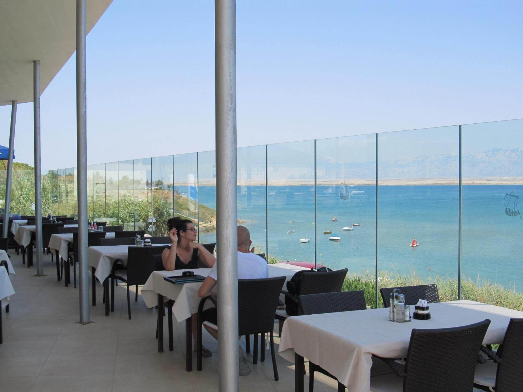Apartments & Restaurant Condura Croatica Nin-Sabunike Нин Екстериор снимка